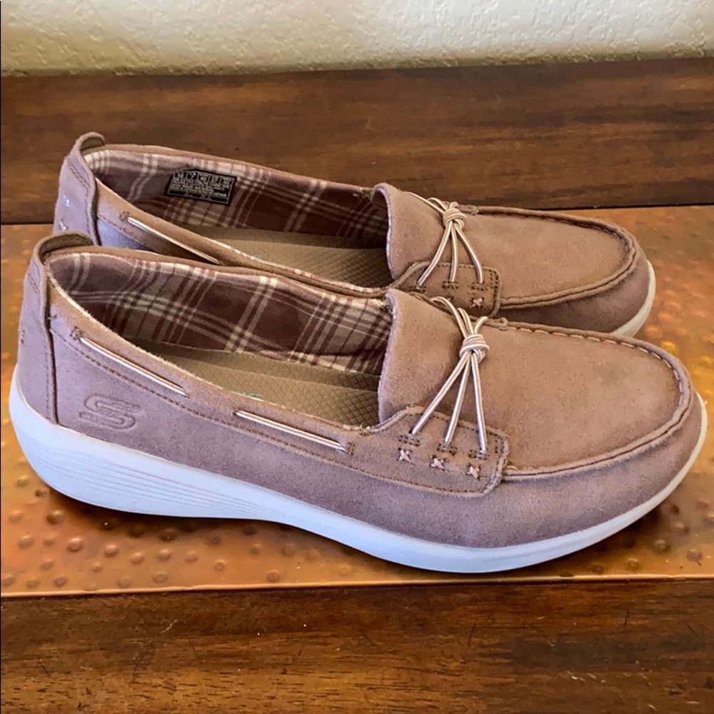 Skechers Women’s Arya - Sail slip-on shoes